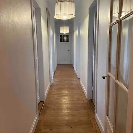 Grand Appartement Entier En Hyper Centre A 10 Minutes De Lille, Metro A 50M Et La Gare De Tourcoing Et A 900M Et Parking A Proximite Exterior photo