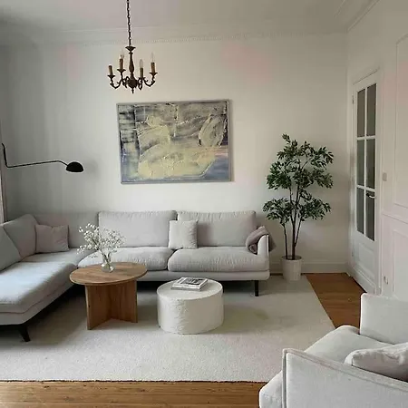 Grand Appartement Entier En Hyper Centre A 10 Minutes De Lille, Metro A 50M Et La Gare De Tourcoing Et A 900M Et Parking A Proximite Exterior photo